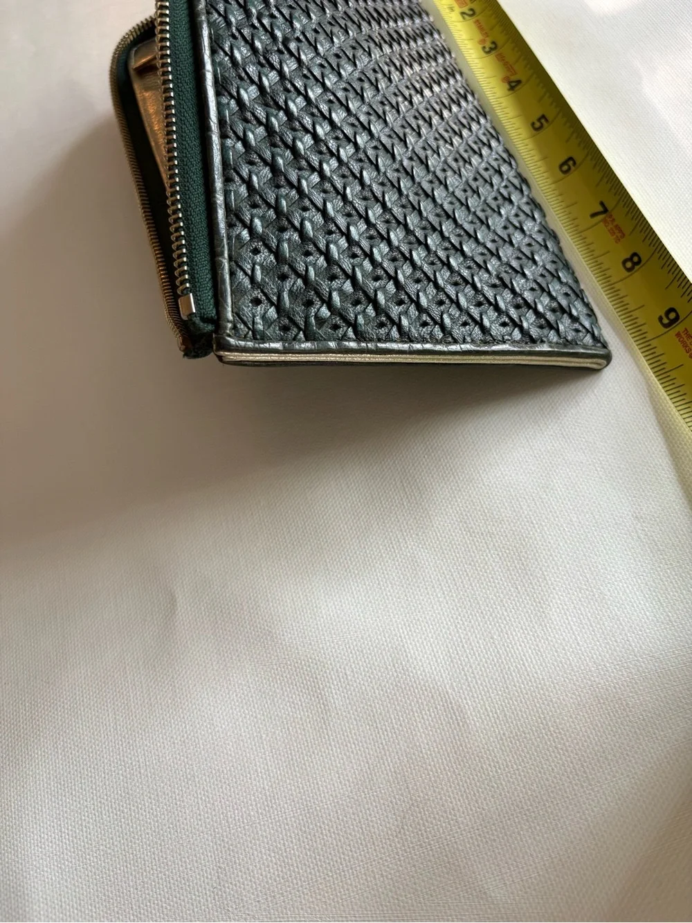 Woven Zip Wallet in Dark Green